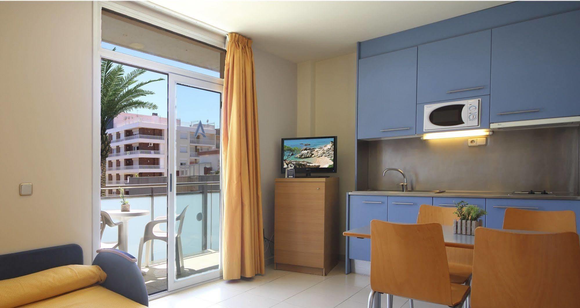 Aqua Hotel Nostre Mar Apartments Pineda de Mar Zewnętrze zdjęcie